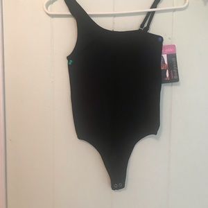 Body top new black strechy